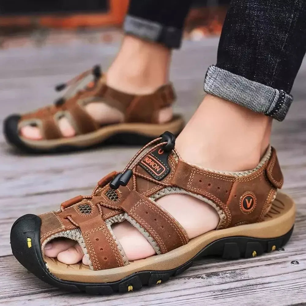 Bekväma terrängsandaler för herrar • ErgoStride™
